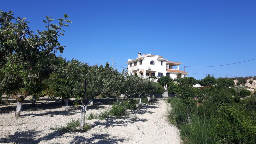Agrepavli Lapithia Apartment Kallepia Exterior photo
